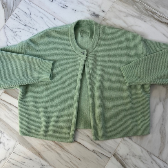 Daily Drills Mint - light green like new XS/SM - Picture 2 of 8